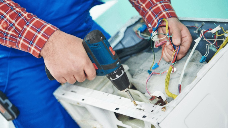 Ataşehir Beko Beko çamaşır makinesi kart tamiri – Su almama arızası orijinal parça ile giderildi. - Teknik servis örneği